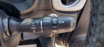 Toyota Yaris VVT-I T SPIRIT