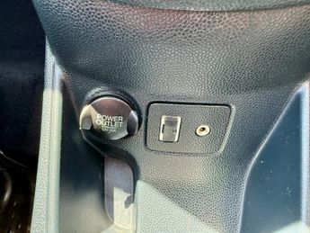 Ford Fiesta TITANIUM AUTOMATIC+P/SENSORS+TWO KEYS