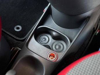 Fiat 500 0.9 TwinAir Lounge Hatchback 3dr Petrol Dualogic Euro 5 (s/s) (8