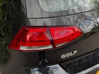 Volkswagen Golf 1.2 TSI BlueMotion Tech S Hatchback 5dr Petrol DSG Euro 5 (s/s) 