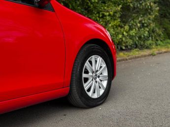 Volkswagen Golf 1.2 TSI S Hatchback 5dr Petrol DSG Euro 5 (105 ps)