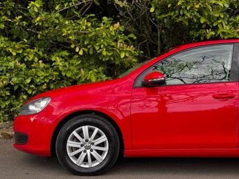 Volkswagen Golf 1.2 TSI S Hatchback 5dr Petrol DSG Euro 5 (105 ps)