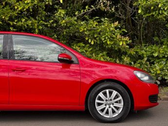 Volkswagen Golf 1.2 TSI S Hatchback 5dr Petrol DSG Euro 5 (105 ps)
