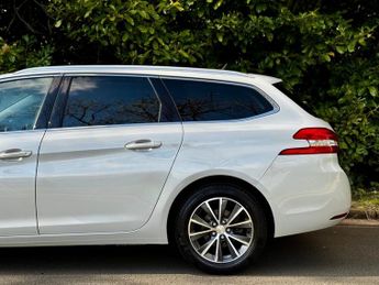 Peugeot 308 1.6 BlueHDi Allure Hatchback 5dr Diesel EAT Euro 6 (s/s) (120 ps