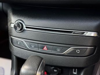 Peugeot 308 1.6 BlueHDi Allure Hatchback 5dr Diesel EAT Euro 6 (s/s) (120 ps
