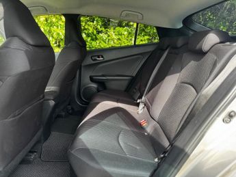 Toyota Prius 1.8 VVT-h GPF Business Edition Plus Hatchback 5dr Petrol Hybrid 