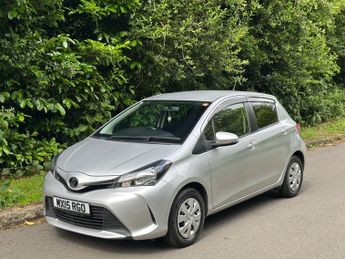 Toyota Yaris 1.33 Dual VVT-i Excel Hatchback 5dr Petrol Multidrive S Euro 6 (