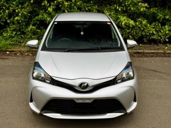 Toyota Yaris 1.33 Dual VVT-i Excel Hatchback 5dr Petrol Multidrive S Euro 6 (