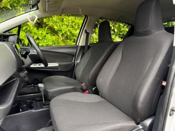 Toyota Yaris 1.33 Dual VVT-i Excel Hatchback 5dr Petrol Multidrive S Euro 6 (