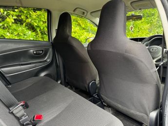 Toyota Yaris 1.33 Dual VVT-i Excel Hatchback 5dr Petrol Multidrive S Euro 6 (