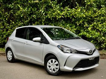 Toyota Yaris 1.33 Dual VVT-i Excel Hatchback 5dr Petrol Multidrive S Euro 6 (