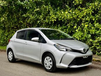 Toyota Yaris 1.33 Dual VVT-i Excel Hatchback 5dr Petrol Multidrive S Euro 6 (