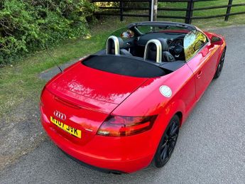 Audi TT QUATTRO