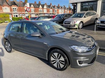 Volkswagen Golf E-GOLF