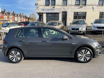 Volkswagen Golf E-GOLF