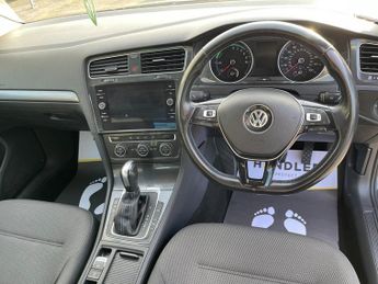 Volkswagen Golf E-GOLF