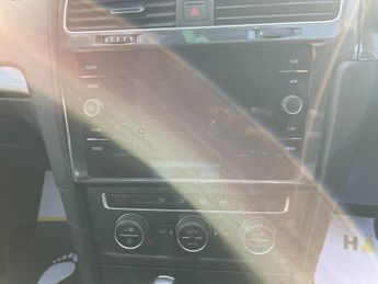 Volkswagen Golf E-GOLF