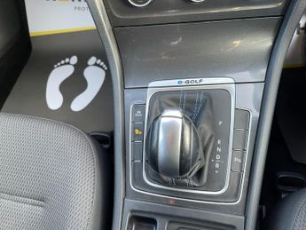 Volkswagen Golf E-GOLF