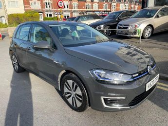 Volkswagen Golf E-GOLF