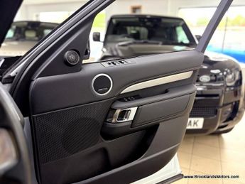 Land Rover Discovery R-DYNAMIC SE [3X LAND ROVER SERVICES, EXTENDED LAND ROVER WARRAN