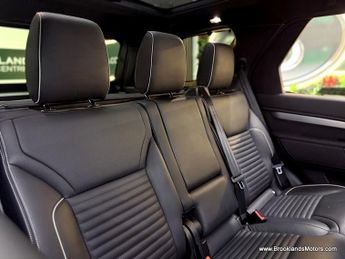 Land Rover Discovery R-DYNAMIC SE [3X SERVICES & HUGE SPEC]