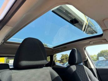 Nissan Qashqai 1.2 DIG-T n-tec+ XTRON 2WD Euro 5 (s/s) 5dr