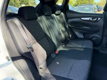 Nissan Qashqai 1.2 DIG-T n-tec+ XTRON 2WD Euro 5 (s/s) 5dr