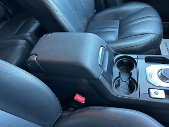 Land Rover Discovery SDV6 GRAPHITE 1 FOMER KEEPER FROM NEW ULEZ COMPLIANT 7 SEATS FUL