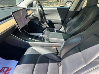 Tesla Model 3 STANDARD RANGE PLUS