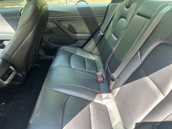 Tesla Model 3 STANDARD RANGE PLUS
