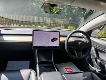 Tesla Model 3 STANDARD RANGE PLUS