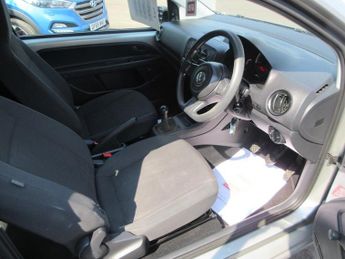 Volkswagen Up TAKE UP