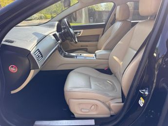 Jaguar XF D LUXURY