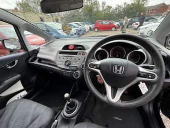 Honda Jazz I-VTEC ES