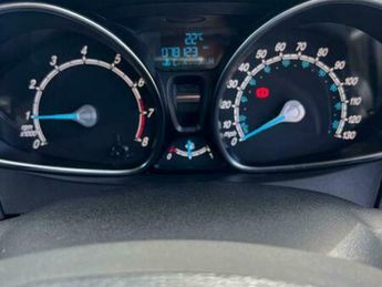 Ford B-Max ZETEC RED EDITION