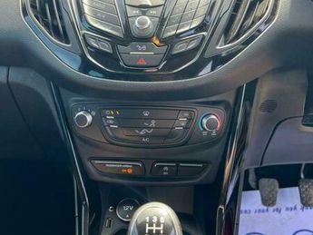 Ford B-Max ZETEC RED EDITION