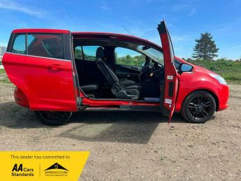 Ford B-Max ZETEC RED EDITION