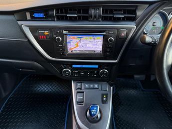 Toyota Auris VVT-I EXCEL