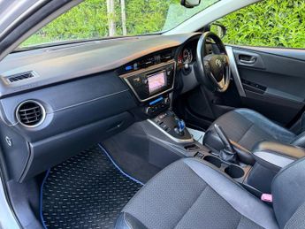 Toyota Auris VVT-I EXCEL