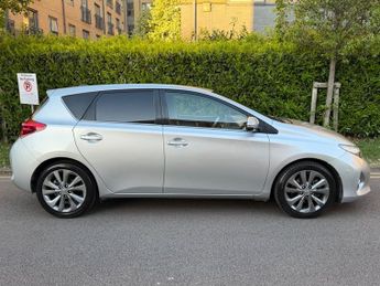 Toyota Auris VVT-I EXCEL