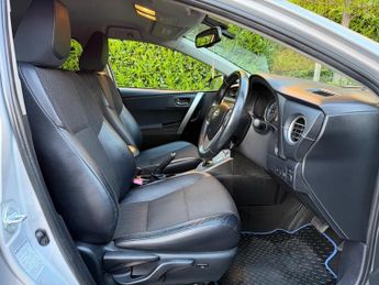 Toyota Auris VVT-I EXCEL