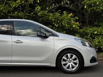 Peugeot 208 1.2 PureTech Tech Edition Hatchback 5dr Petrol EAT Euro 6 (s/s) 