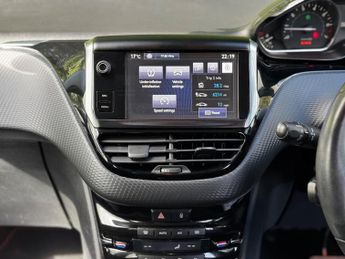 Peugeot 208 1.2 PureTech Tech Edition Hatchback 5dr Petrol EAT Euro 6 (s/s) 