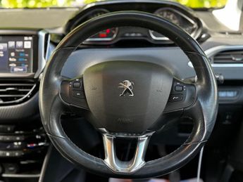Peugeot 208 1.2 PureTech Tech Edition Hatchback 5dr Petrol EAT Euro 6 (s/s) 