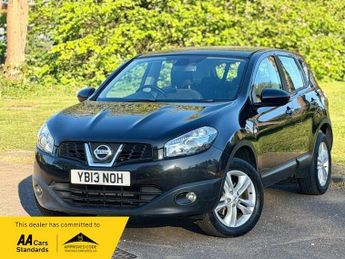 Nissan Qashqai 1.6 Acenta SUV 5dr Petrol Manual 2WD Euro 5 (s/s) (117 ps)