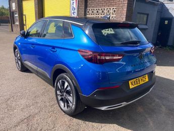 Vauxhall Grandland X 1.2 Turbo GPF Sport Nav SUV 5dr Petrol Auto Euro 6 (s/s) (130 ps