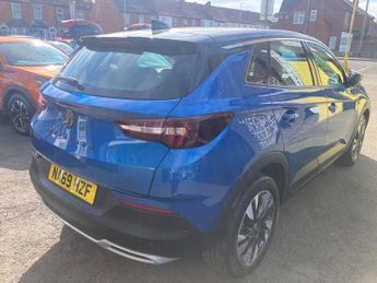 Vauxhall Grandland X 1.2 Turbo GPF Sport Nav SUV 5dr Petrol Auto Euro 6 (s/s) (130 ps