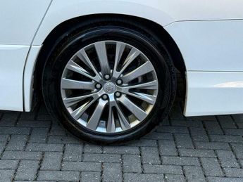 Toyota Alphard Type Gold Trim| 3.5L V6