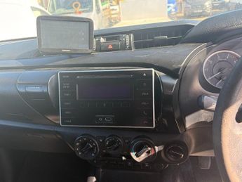 Toyota Hilux TOYOTA HILUX 4X4 WITH AIRCON. 11,995+VAT