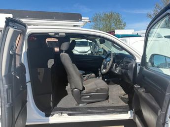 Toyota Hilux TOYOTA HILUX 4X4 WITH AIRCON. 11,995+VAT